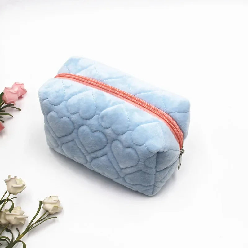 Heart Plush Makeup Bag – Multifunction Travel Pouch for Women