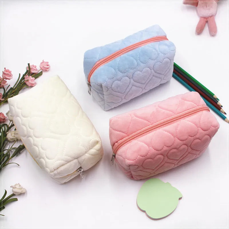 Heart Plush Makeup Bag – Multifunction Travel Pouch for Women