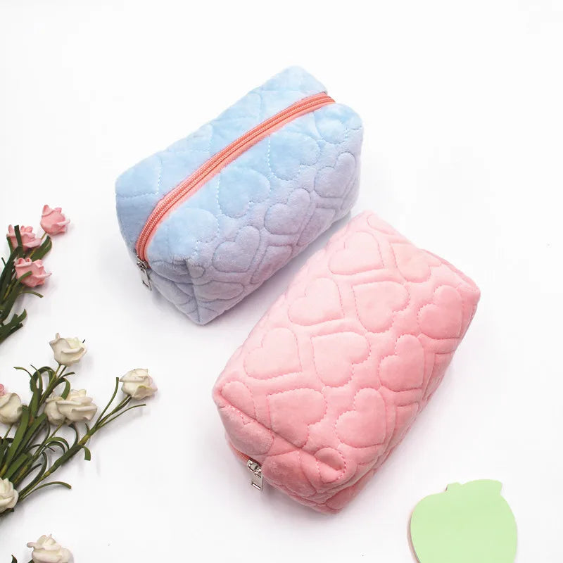Heart Plush Makeup Bag – Multifunction Travel Pouch for Women