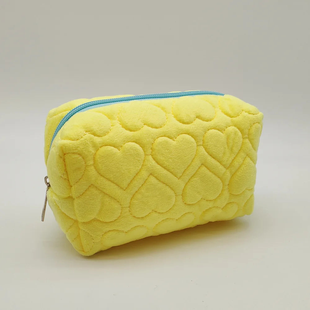 Heart Plush Makeup Bag – Multifunction Travel Pouch for Women