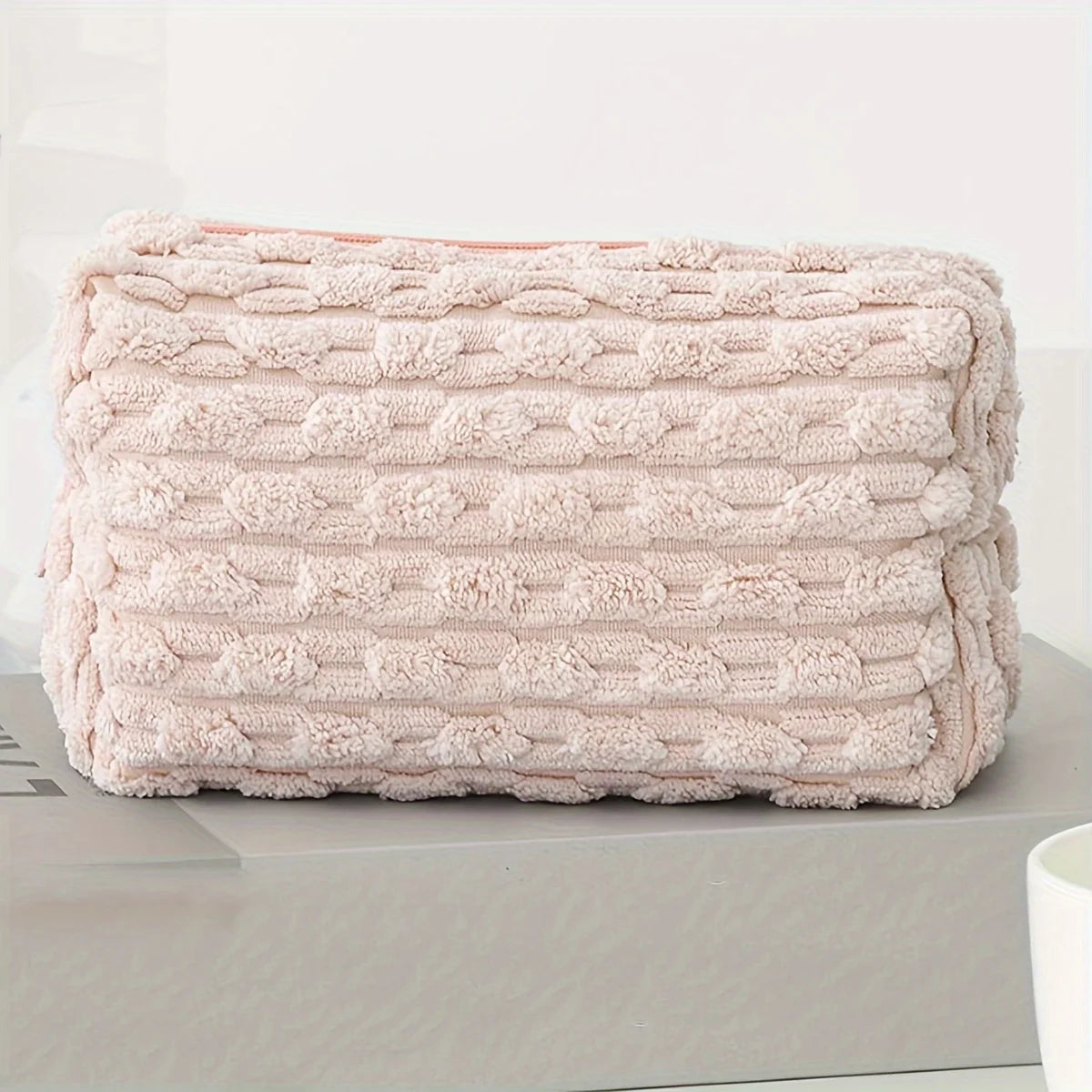 Plush Makeup Bag with Chain – Large Portable Cosmetic Pouch, Chic Toiletry Bag for Women