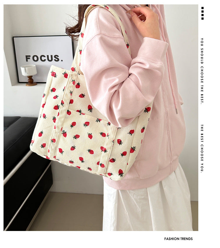 Strawberry Style Shoulder Bag – Fashionable & Versatile
