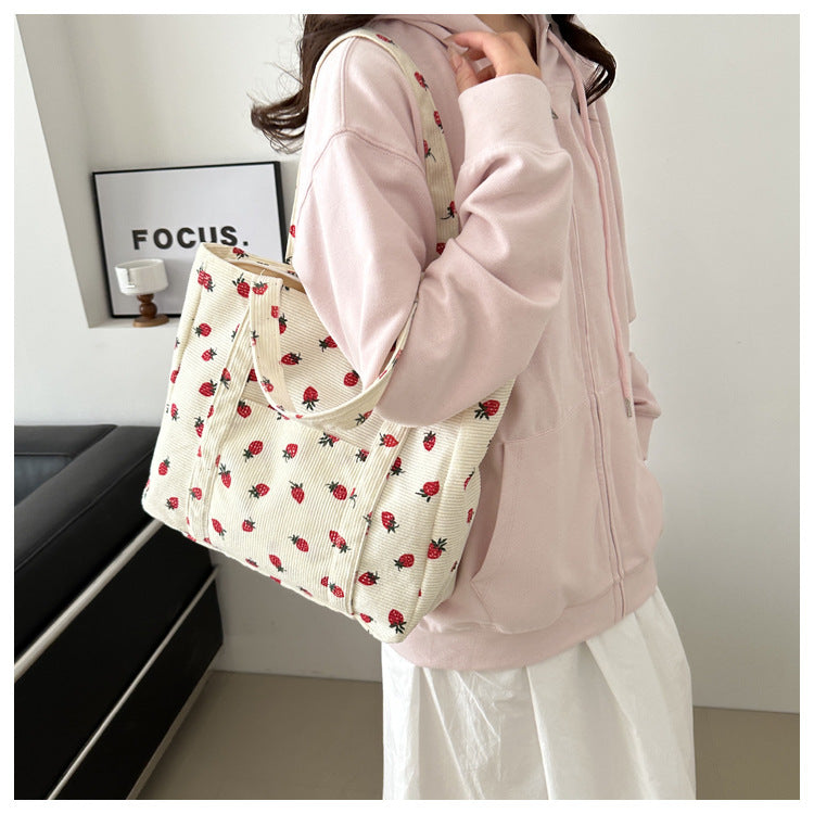 Strawberry Style Shoulder Bag – Fashionable & Versatile