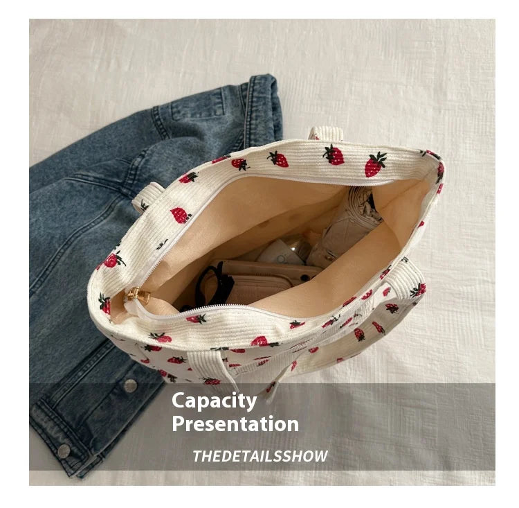 Strawberry Style Shoulder Bag – Fashionable & Versatile